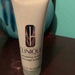 Clinique exfoliating scrub